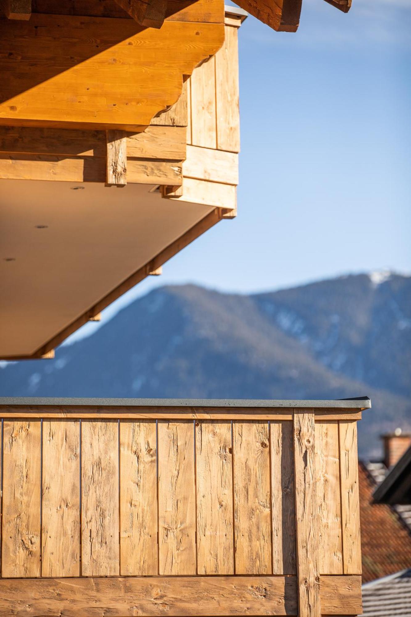 Apartment Wood&Stone Alpi การ์มิช-พาร์เทนเคียร์เชน ภายนอก รูปภาพ