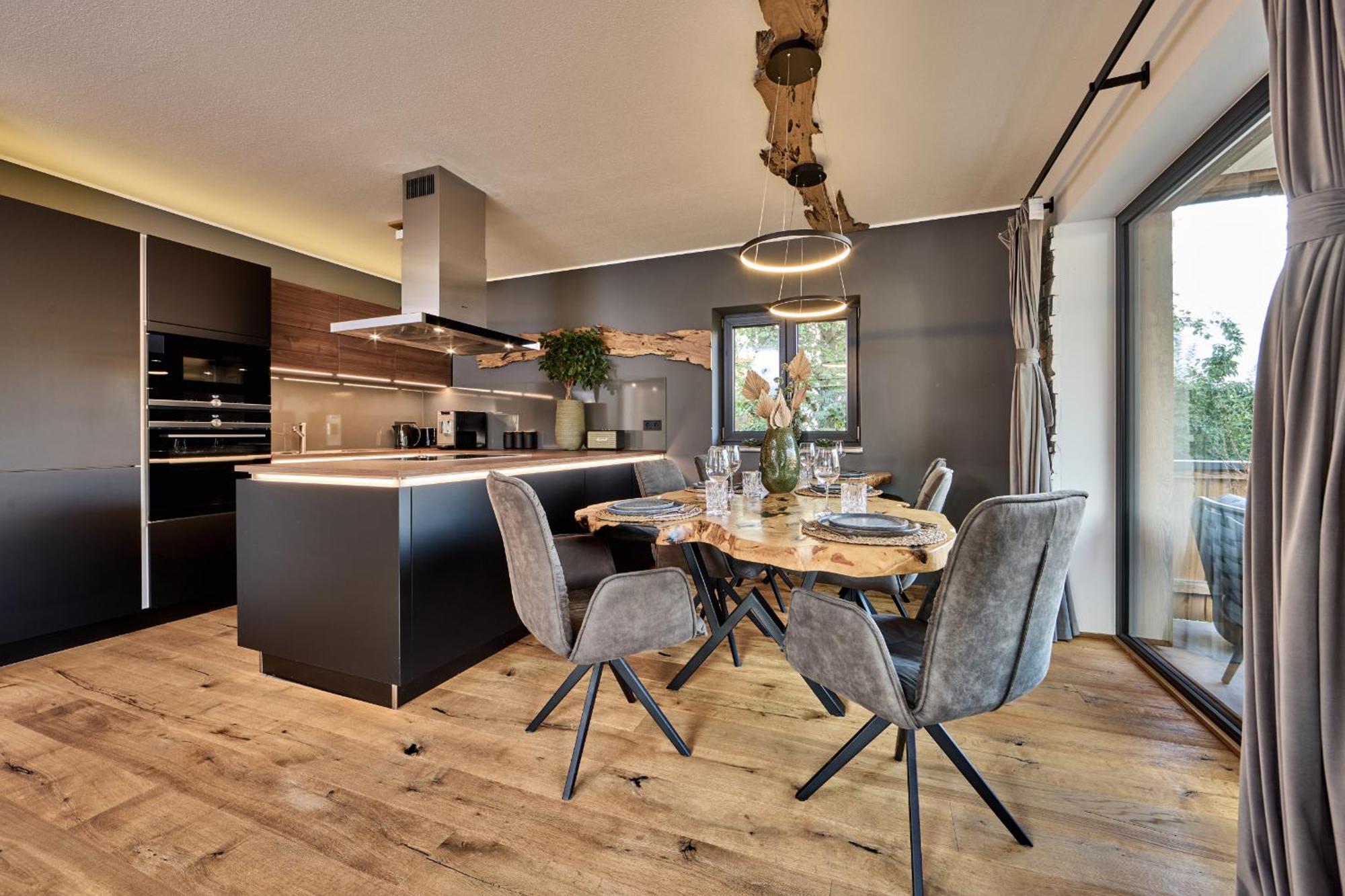 Apartment Wood&Stone Alpi การ์มิช-พาร์เทนเคียร์เชน ภายนอก รูปภาพ